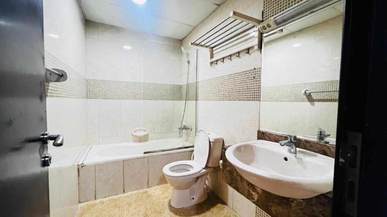 Executive Suite Room In Barsha 1 Near Moe Metro Dubai Exterior photo
